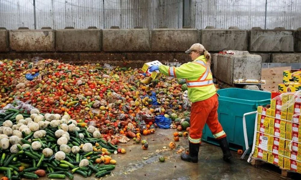 "Καμπανάκι" OHE: Η σπατάλη τροφίμων τρομάζει την παγκόσμια κοινότητα